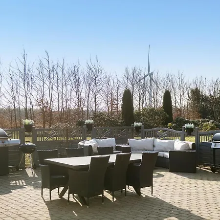Сasa de vacaciones 2 Bedroom Amazing In